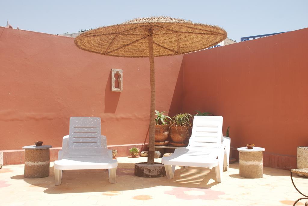 אסאוירה Riad Arambys מראה חיצוני תמונה