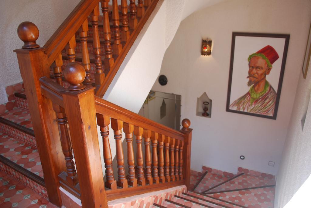 אסאוירה Riad Arambys מראה חיצוני תמונה